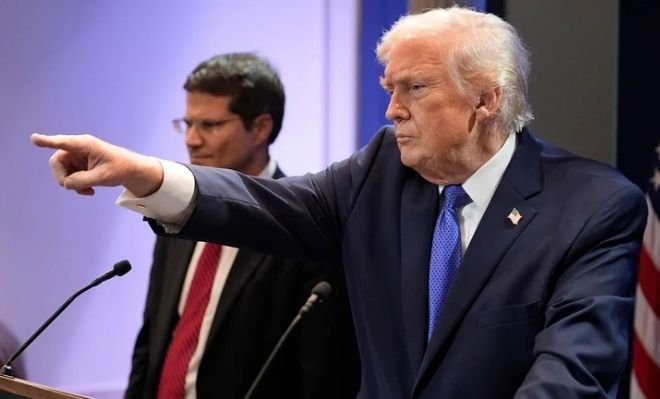 التعريفة الأمريكية العالمية 10% وتأثيرها على الاقتصاد والتجارة الدولية