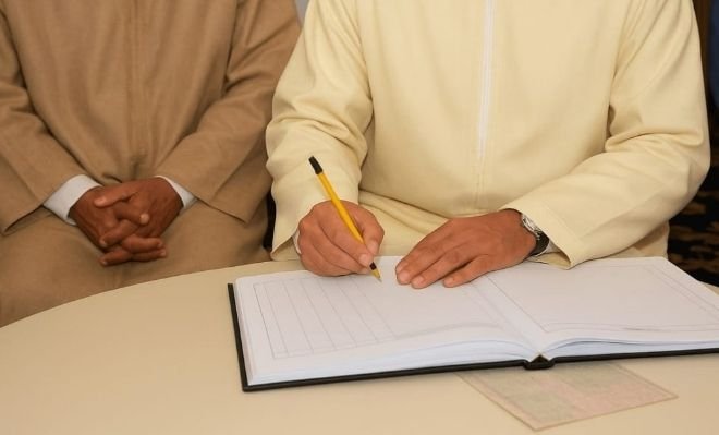 المغرب بدون عقود زواج ليومين.. احتجاج العدول يضع مشروع القانون 16.22 في قلب الجدل