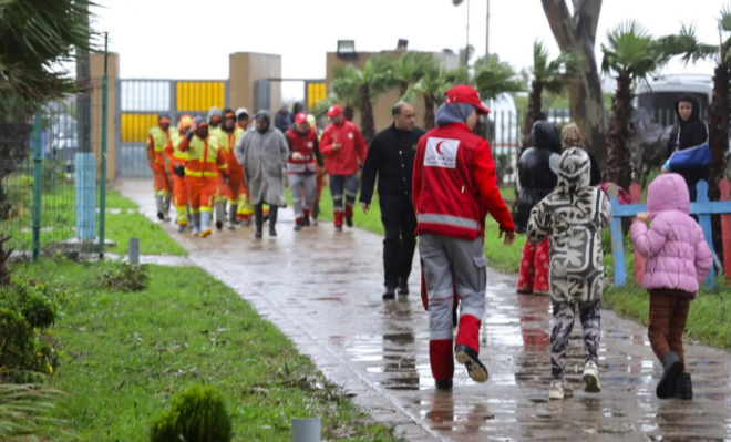 إيواء 400 متضرر من فيضانات القصر الكبير بمركز الغابة الدبلوماسية بطنجة