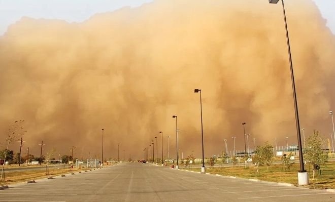 هبات رياح قوية وعواصف رملية بعدد من مناطق المملكة